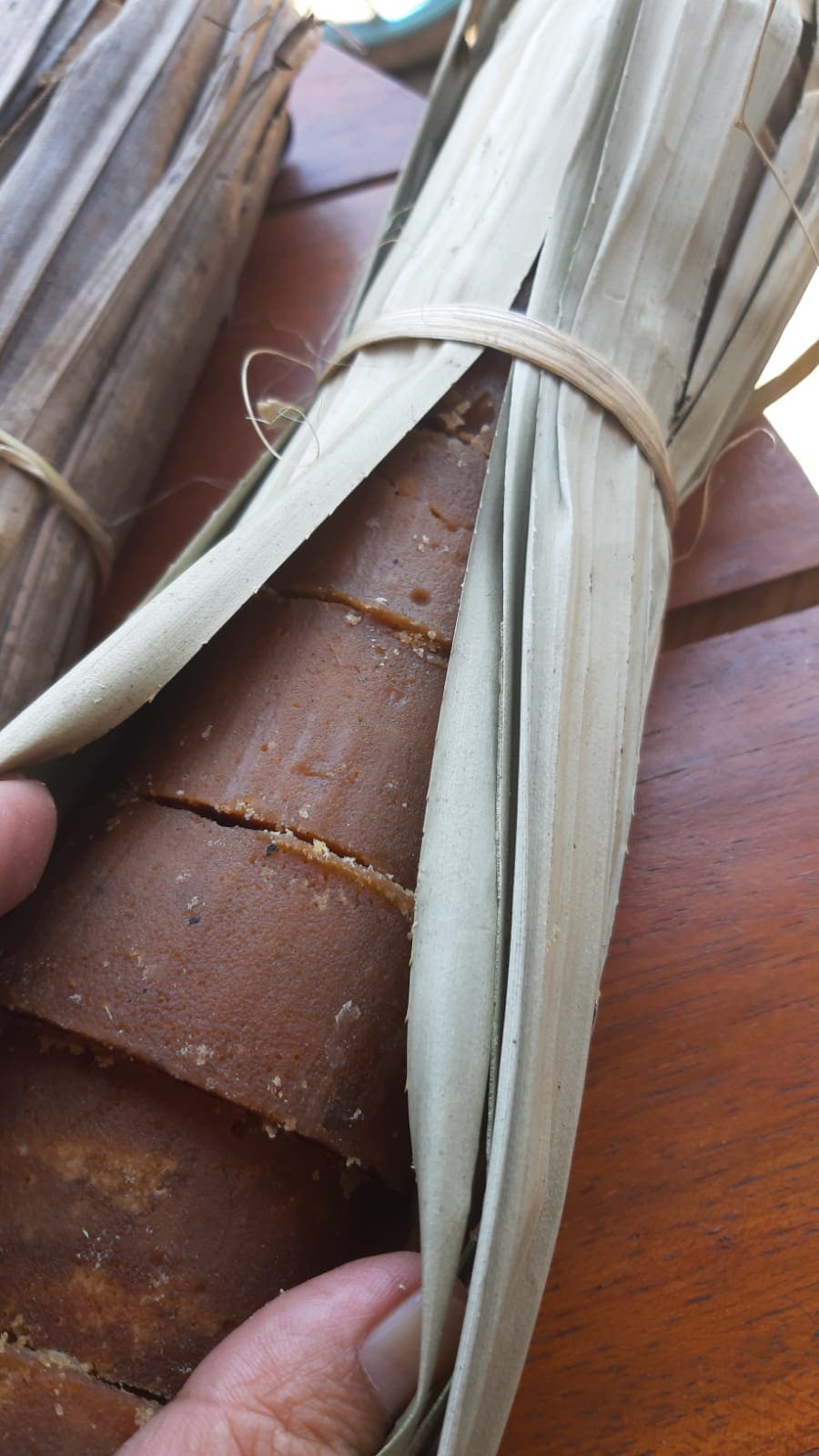 Gula jawa tradisional asli dalam kemasan, siap digunakan untuk kebutuhan kuliner dan kesehatan